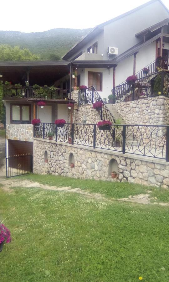 Guest House Stevovski Elshani Ngoại thất bức ảnh