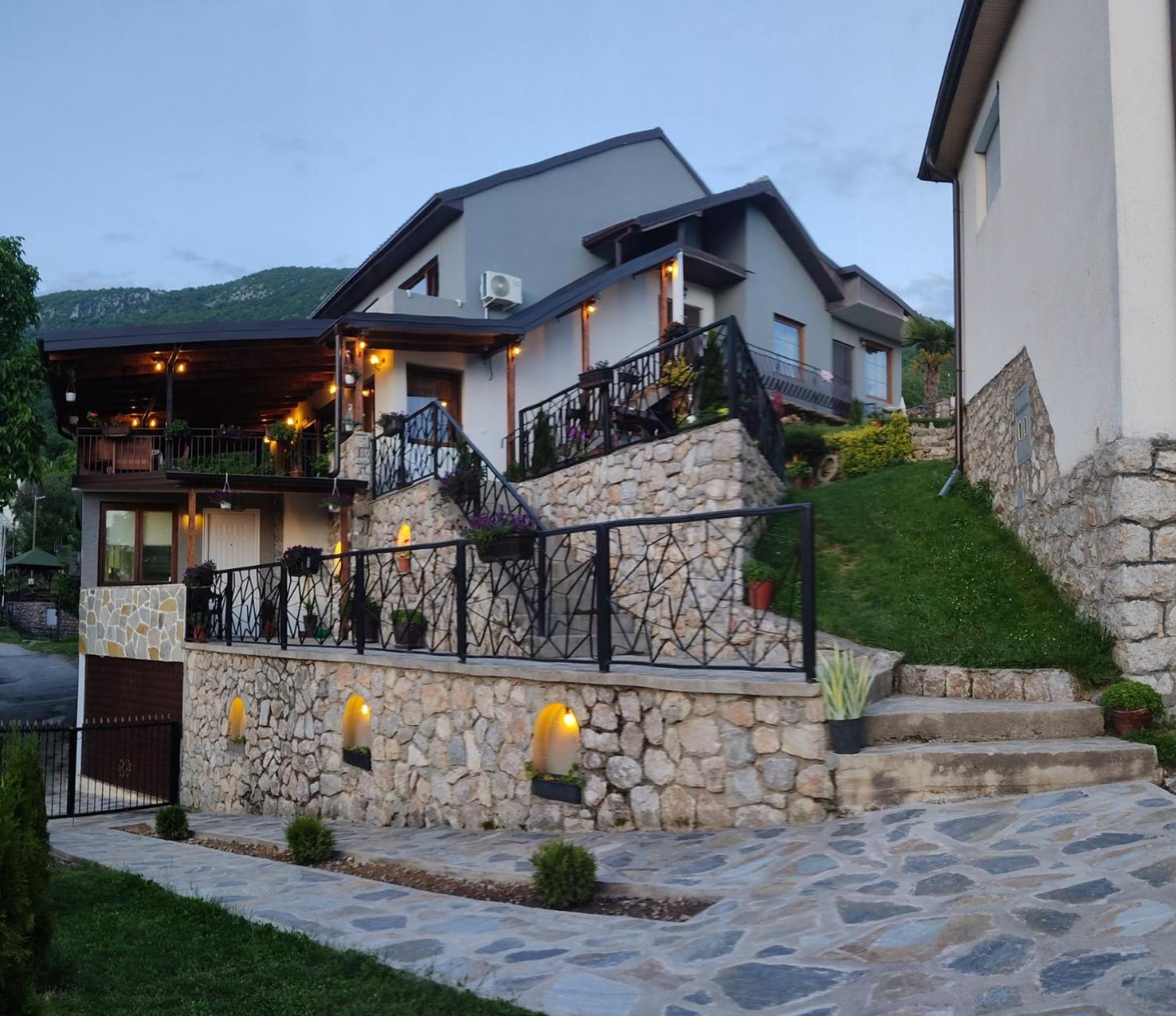 Guest House Stevovski Elshani Ngoại thất bức ảnh