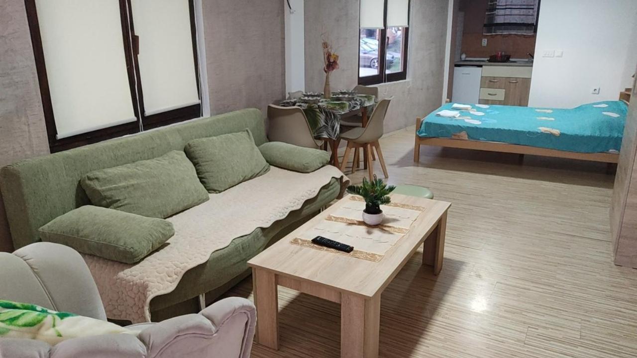 Guest House Stevovski Elshani Ngoại thất bức ảnh