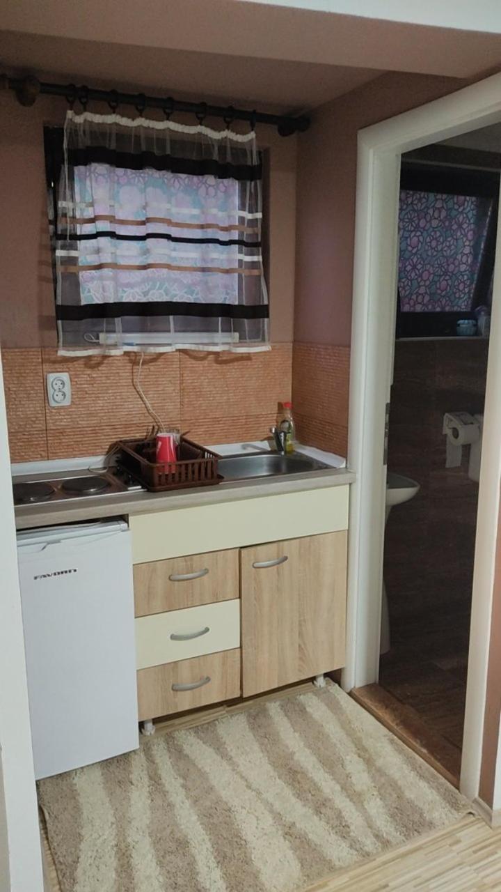 Guest House Stevovski Elshani Ngoại thất bức ảnh