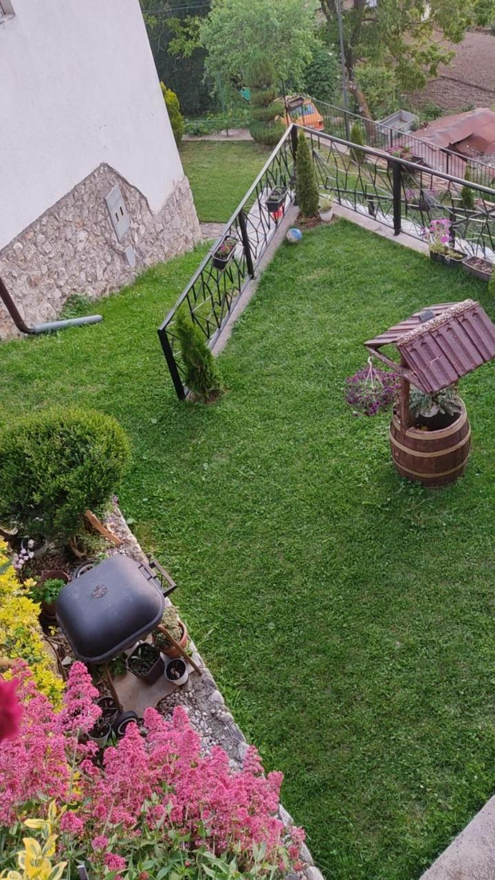 Guest House Stevovski Elshani Ngoại thất bức ảnh