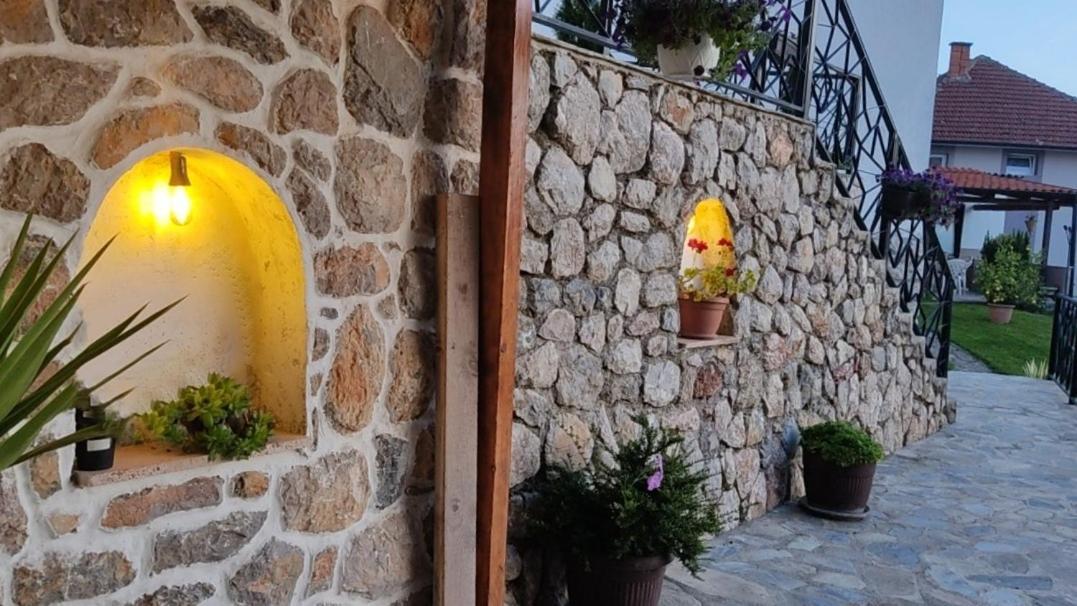 Guest House Stevovski Elshani Ngoại thất bức ảnh