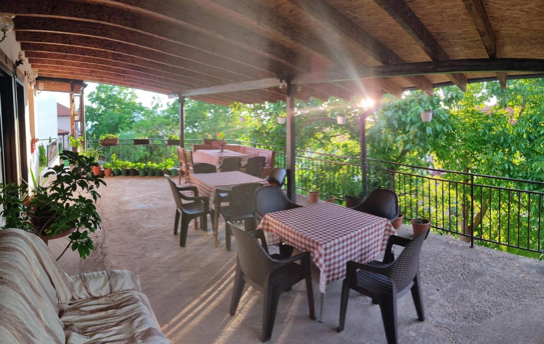 Guest House Stevovski Elshani Ngoại thất bức ảnh